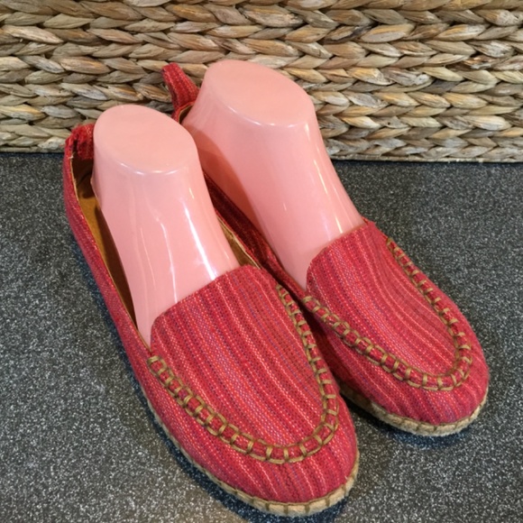 Born Red Espadrille Flats - Picture 2 of 15